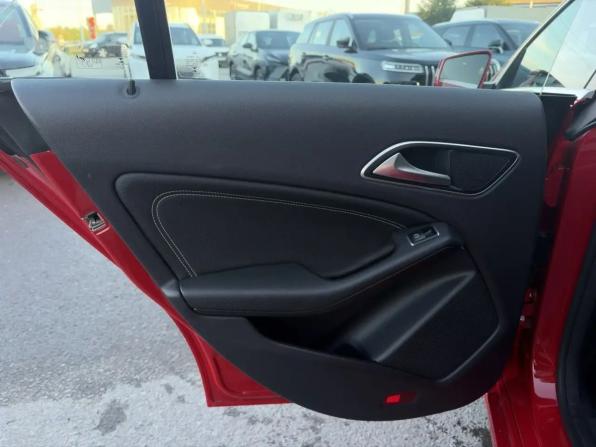 Mercedes-Benz CLA I (C117 X117) с пробегом 2015 года, цена 1 770 000 рублей, 114296 км, седан, Автокод Объявления