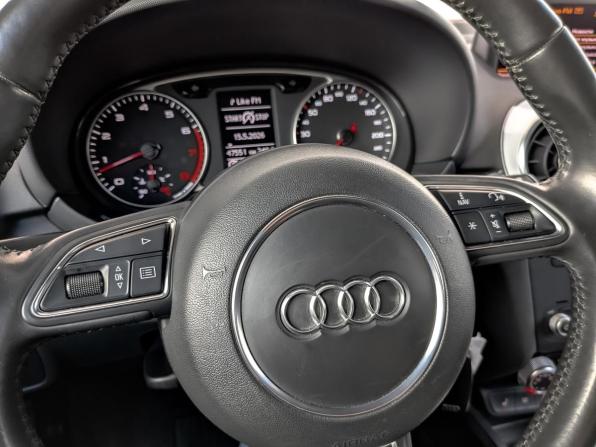 Audi A1 I (8X) с пробегом 2012 года, цена 1 230 000 рублей, 47550 км, хэтчбек, Автокод Объявления