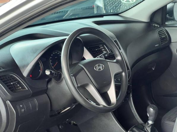 Hyundai Solaris I Рестайлинг с пробегом 2014 года, цена 750 000 рублей, 214000 км, седан, Автокод Объявления