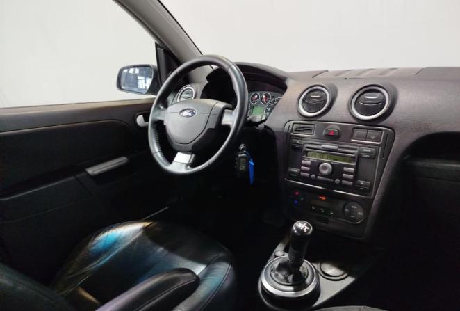 Ford Fusion I Рестайлинг с пробегом 2006 года, цена 510 000 рублей, 123930 км, хэтчбек, Автокод Объявления