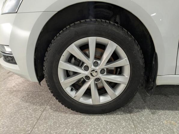 Skoda Octavia III (A7) Рестайлинг с пробегом 2019 года, цена 1 450 000 рублей, 119106 км, лифтбек, Автокод Объявления