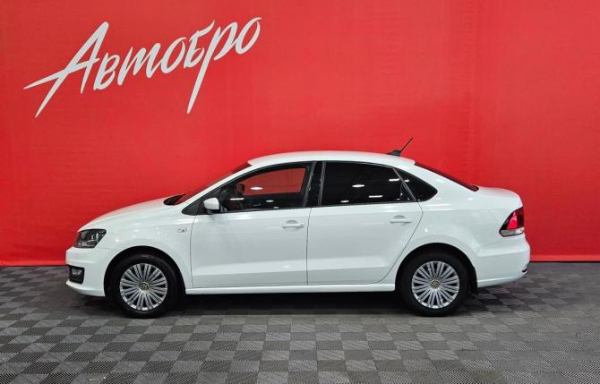 Volkswagen Polo V Рестайлинг с пробегом 2018 года, цена 1 040 000 рублей, 157700 км, седан, Автокод Объявления