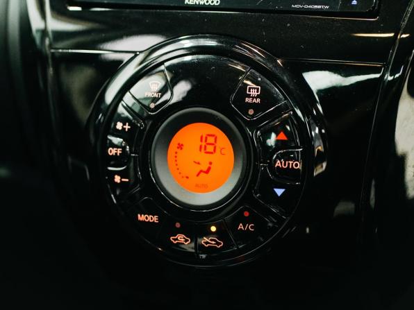 Nissan Note II Рестайлинг с пробегом 2018 года, цена 1 050 000 рублей, 153527 км, хэтчбек, Автокод Объявления