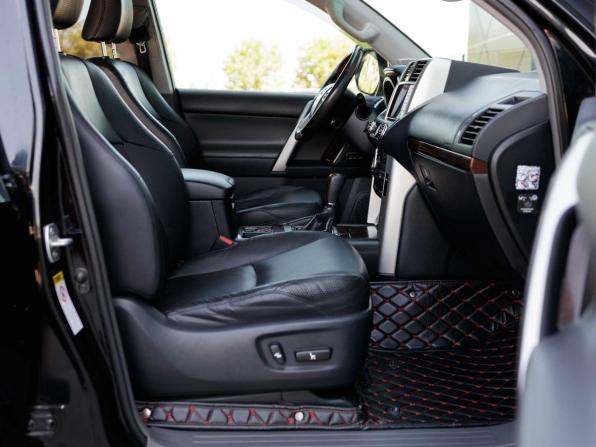 Toyota Land Cruiser Prado 150 Series с пробегом 2010 года, цена 3 250 000 рублей, 230360 км, внедорожник, Автокод Объявления
