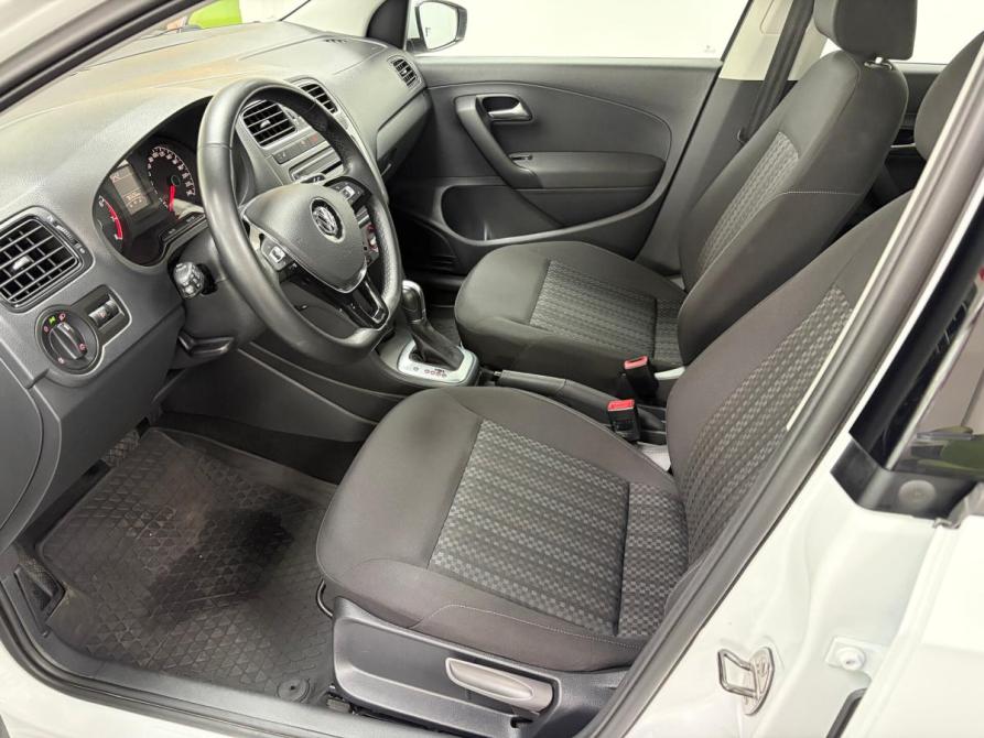 Volkswagen Polo V Рестайлинг Киров  - изображение 9