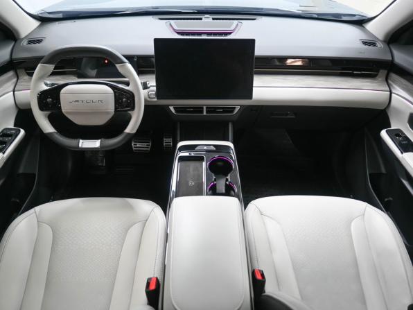 JETOUR DASHING I с пробегом 2023 года, цена 2 369 900 рублей, 21901 км, внедорожник, Автокод Объявления