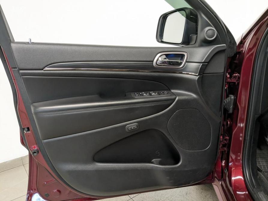 Jeep Grand Cherokee IV (WK2) Рестайлинг Санкт-Петербург  - изображение 19