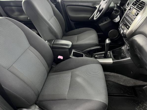 Toyota RAV4 II (XA20) Рестайлинг с пробегом 2005 года, цена 950 000 рублей, 229367 км, внедорожник, Автокод Объявления