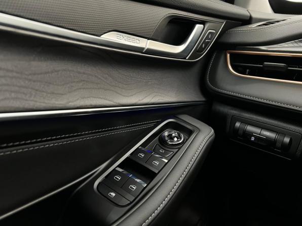 Exeed LX I Рестайлинг с пробегом 2023 года, цена 2 250 000 рублей, 37585 км, внедорожник, Автокод Объявления