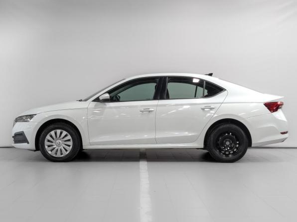 Skoda Octavia IV (A8) с пробегом 2021 года, цена 2 190 000 рублей, 65726 км, лифтбек, Автокод Объявления