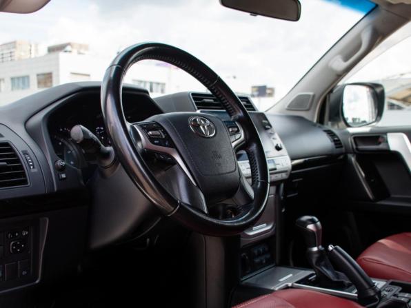 Toyota Land Cruiser Prado 150 Series Рестайлинг 3 с пробегом 2021 года, цена 5 350 000 рублей, 159449 км, внедорожник, Автокод Объявления