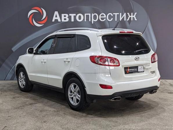Hyundai Santa Fe II Рестайлинг с пробегом 2010 года, цена 1 060 000 рублей, 283907 км, внедорожник, Автокод Объявления
