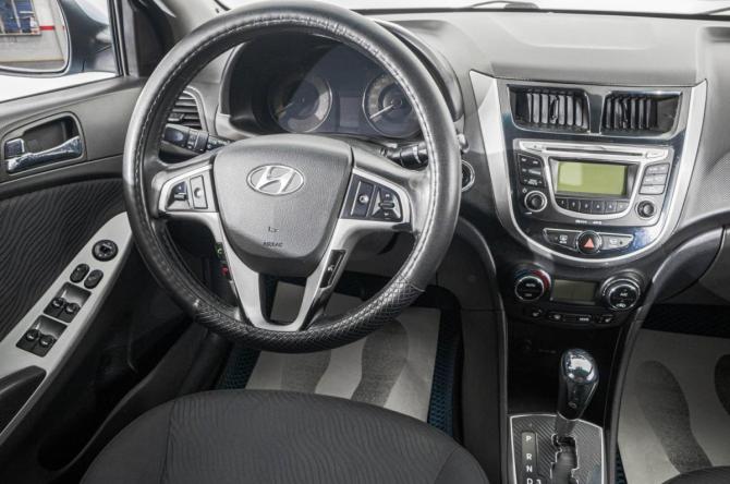 Hyundai Solaris I с пробегом 2014 года, цена 749 000 рублей, 246000 км, седан, Автокод Объявления