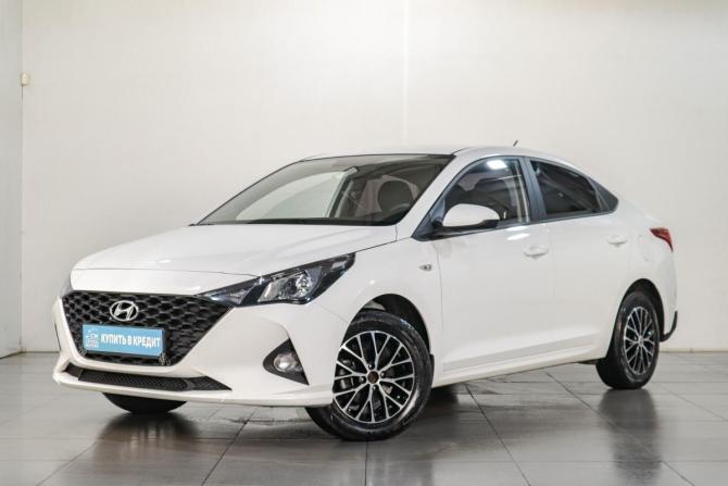 Hyundai Solaris II Рестайлинг с пробегом 2022 года, цена 1 829 000 рублей, 25000 км, седан, Автокод Объявления