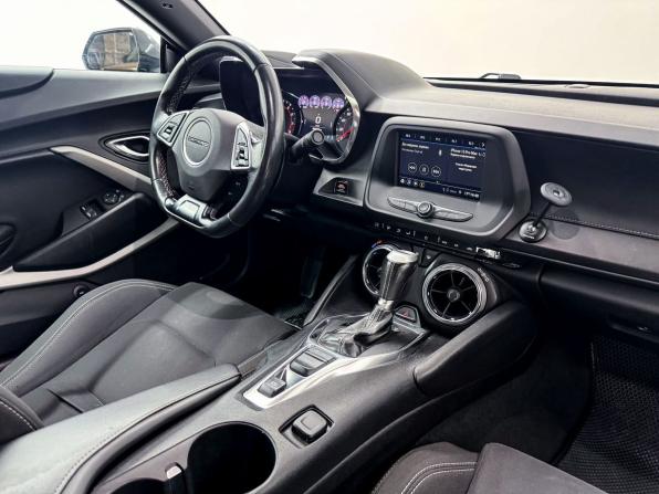 Chevrolet Camaro VI Рестайлинг с пробегом 2018 года, цена 4 199 000 рублей, 49077 км, купе, Автокод Объявления