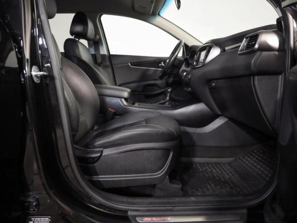 Kia Sorento III Prime с пробегом 2016 года, цена 2 599 000 рублей, 100165 км, внедорожник, Автокод Объявления