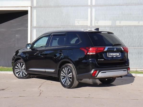 Mitsubishi Outlander III Рестайлинг 3 с пробегом 2020 года, цена 2 350 000 рублей, 127193 км, внедорожник, Автокод Объявления