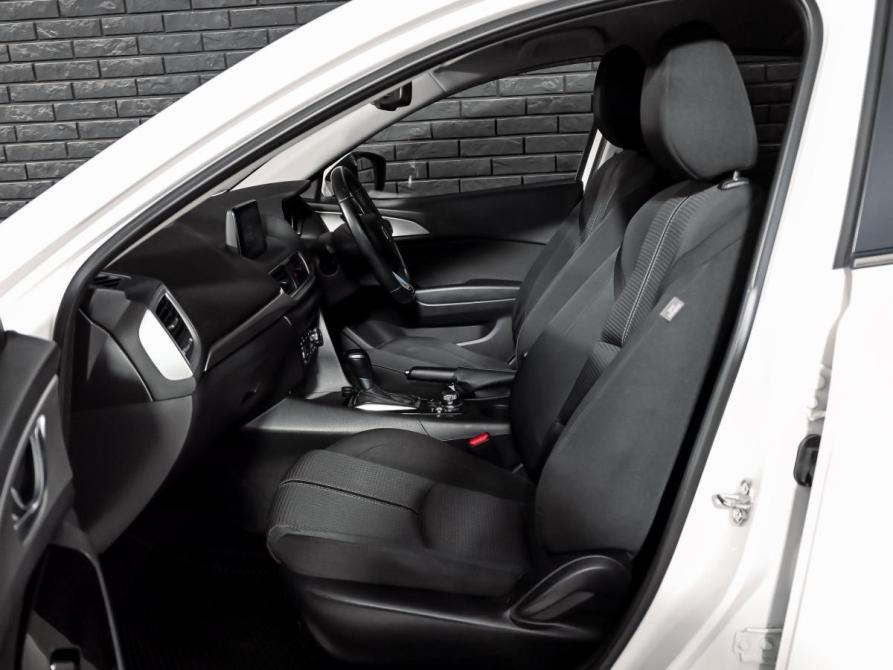 Mazda Axela III Рестайлинг Екатеринбург  - изображение 9