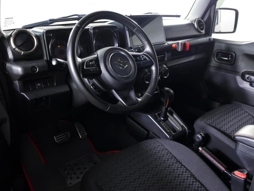 Suzuki Jimny IV Москва  - изображение 13