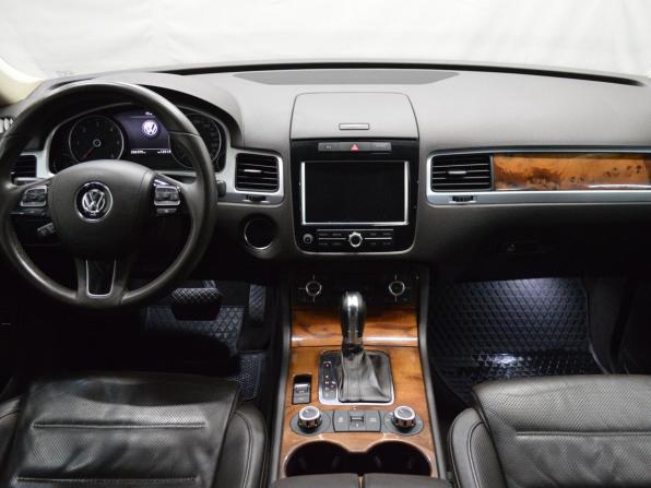 Volkswagen Touareg II с пробегом 2011 года, цена 1 365 000 рублей, 356980 км, внедорожник, Автокод Объявления