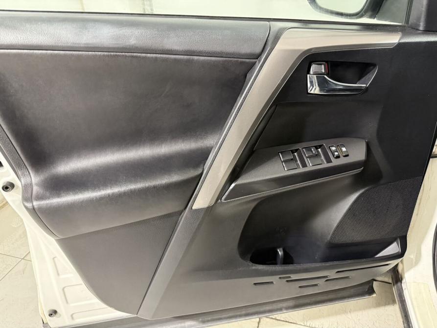 Toyota RAV4 IV (XA40) Рестайлинг Химки  - изображение 16