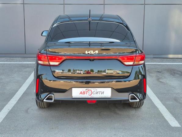 Kia Rio IV Рестайлинг с пробегом 2022 года, цена 1 579 000 рублей, 76000 км, седан, Автокод Объявления