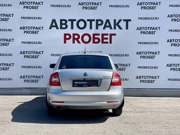 Skoda Octavia II (A5) Рестайлинг с пробегом 2011 года, цена 749 000 рублей, 213687 км, лифтбек, Автокод Объявления