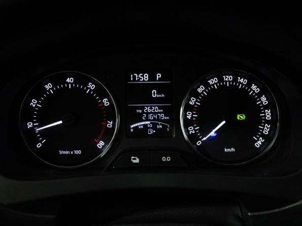 Skoda Rapid I с пробегом 2014 года, цена 849 585 рублей, 216478 км, лифтбек, Автокод Объявления