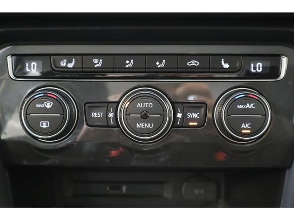 Volkswagen Tiguan II с пробегом 2019 года, цена 2 179 900 рублей, 75232 км, внедорожник, Автокод Объявления
