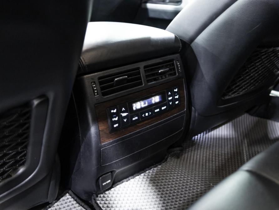 Toyota Land Cruiser 200 Series Рестайлинг 2 Санкт-Петербург  - изображение 18