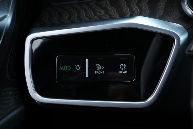 Audi A6 V (C8) с пробегом 2020 года, цена 4 300 000 рублей, 129737 км, седан, Автокод Объявления