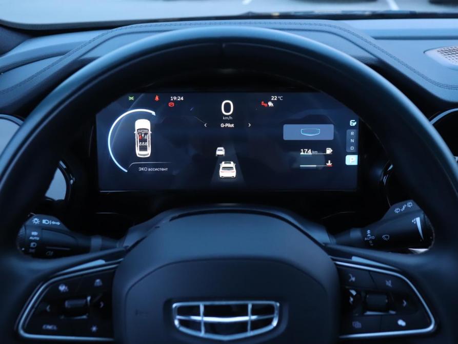 Geely Monjaro I Москва  - изображение 11