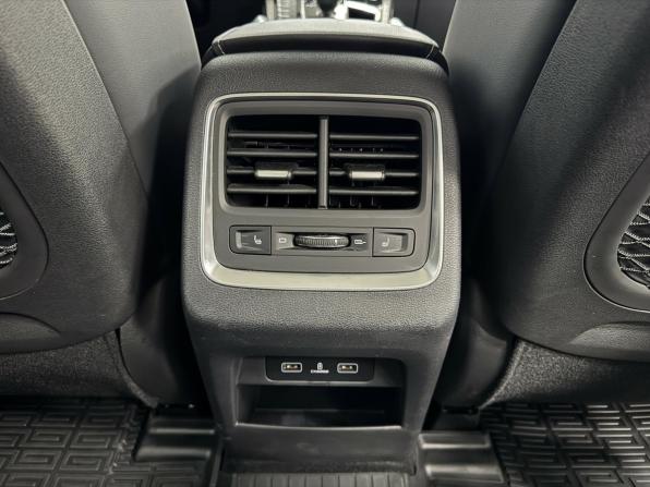 Geely Atlas Pro с пробегом 2024 года, цена 2 394 750 рублей, 30037 км, внедорожник, Автокод Объявления