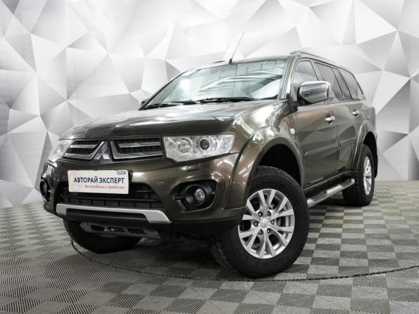 Mitsubishi Pajero Sport II Рестайлинг с пробегом 2014 года, цена 1 760 000 рублей, 239000 км, внедорожник, Автокод Объявления