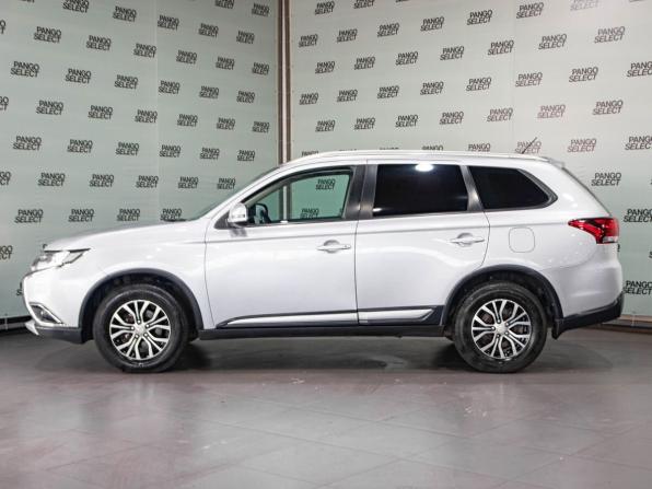Mitsubishi Outlander III Рестайлинг 2 с пробегом 2016 года, цена 1 629 000 рублей, 175000 км, внедорожник, Автокод Объявления