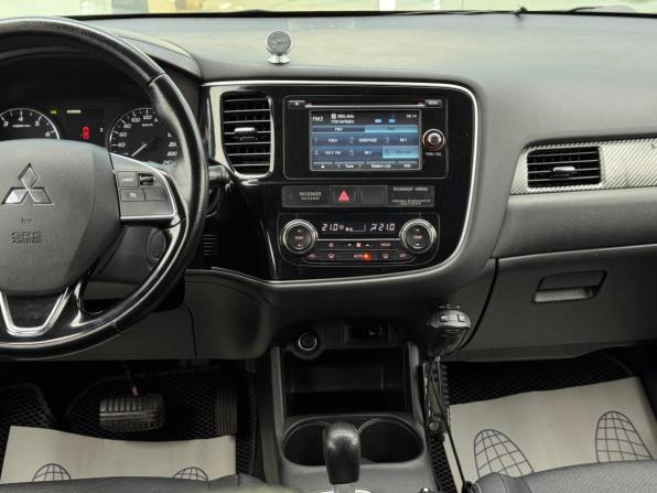 Mitsubishi Outlander III Рестайлинг 2 с пробегом 2015 года, цена 1 890 000 рублей, 151170 км, внедорожник, Автокод Объявления