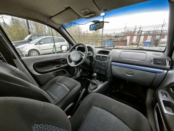 Renault Symbol I Рестайлинг 2 с пробегом 2007 года, цена 239 000 рублей, 293306 км, седан, Автокод Объявления