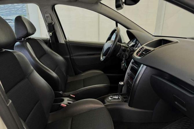 Peugeot 207 I Рестайлинг с пробегом 2011 года, цена 520 000 рублей, 146726 км, хэтчбек, Автокод Объявления