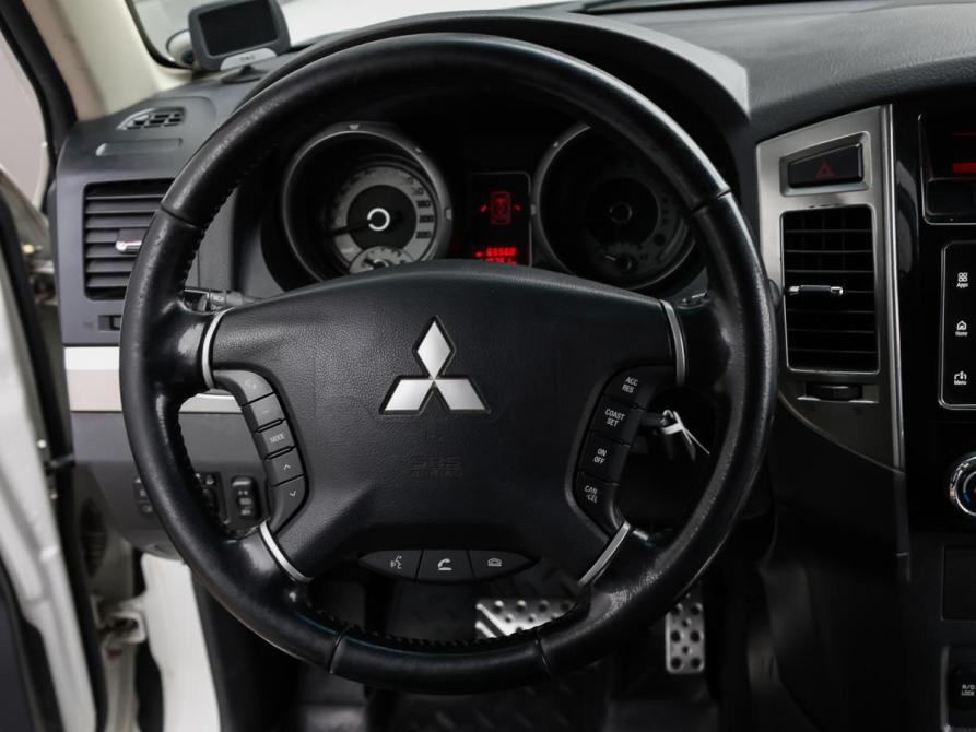 Mitsubishi Pajero IV Рестайлинг 2 Москва  - изображение 15