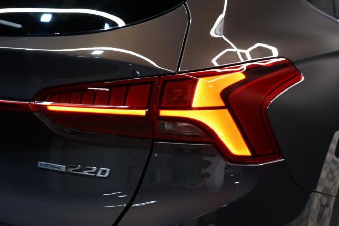 Hyundai Santa Fe IV Рестайлинг с пробегом 2021 года, цена 3 893 000 рублей, 76500 км, внедорожник, Автокод Объявления