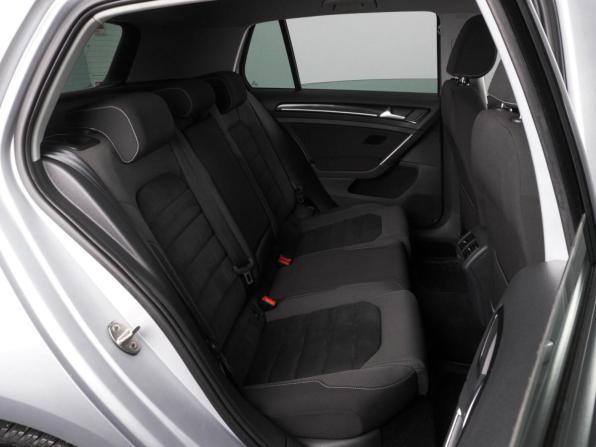 Volkswagen Golf VII с пробегом 2013 года, цена 1 329 000 рублей, 150555 км, хэтчбек, Автокод Объявления