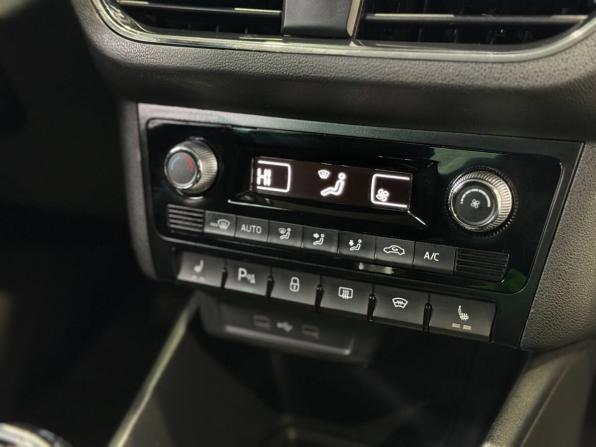 Skoda Rapid II с пробегом 2022 года, цена 1 665 900 рублей, 143892 км, лифтбек, Автокод Объявления