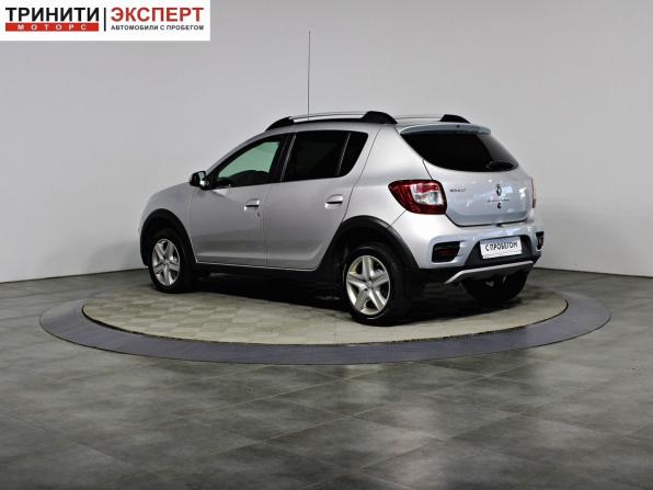 Renault Sandero II Рестайлинг с пробегом 2018 года, цена 1 047 000 рублей, 277651 км, хэтчбек, Автокод Объявления