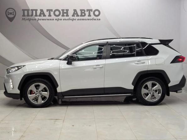 Toyota RAV4 V (XA50) с пробегом 2021 года, цена 2 750 000 рублей, 132113 км, внедорожник, Автокод Объявления