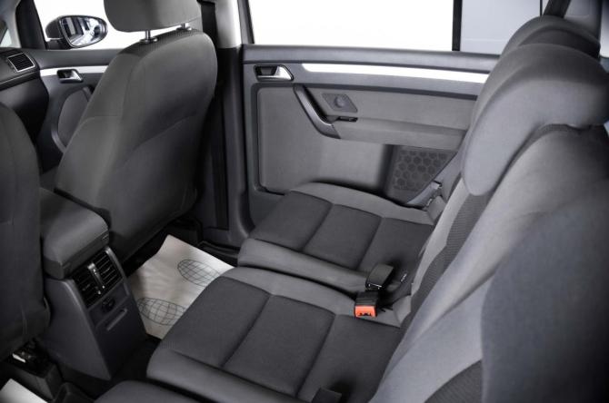 Volkswagen Touran I Рестайлинг 2 с пробегом 2010 года, цена 879 000 рублей, 222690 км, компактвэн, Автокод Объявления