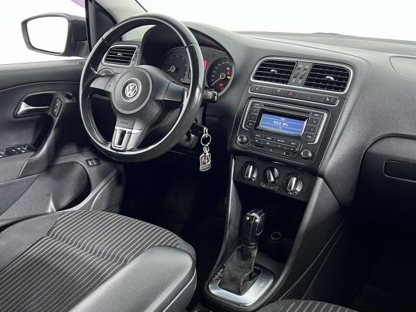 Volkswagen Polo V с пробегом 2011 года, цена 740 000 рублей, 200000 км, седан, Автокод Объявления