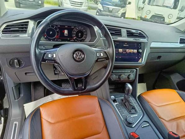 Volkswagen Tiguan II с пробегом 2018 года, цена 3 536 000 рублей, 61562 км, внедорожник, Автокод Объявления