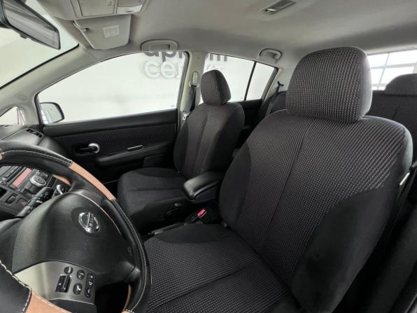 Nissan Tiida I Рестайлинг с пробегом 2012 года, цена 950 000 рублей, 141203 км, хэтчбек, Автокод Объявления