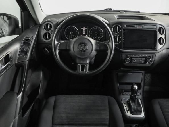 Volkswagen Tiguan I Рестайлинг с пробегом 2012 года, цена 989 000 рублей, 134512 км, внедорожник, Автокод Объявления