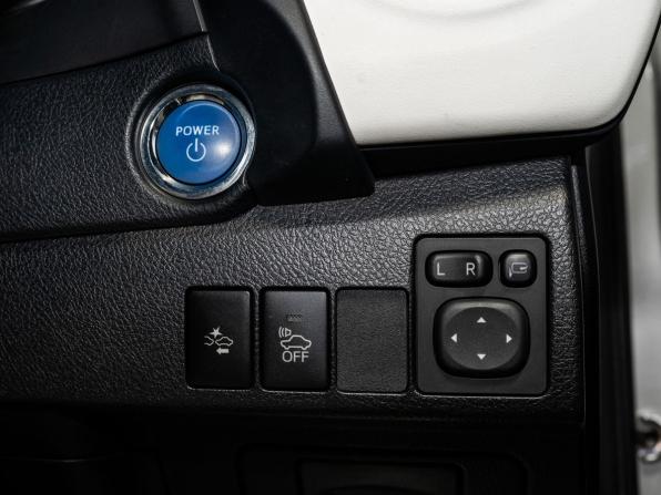 Toyota Auris II Рестайлинг с пробегом 2016 года, цена 1 425 000 рублей, 118500 км, хэтчбек, Автокод Объявления
